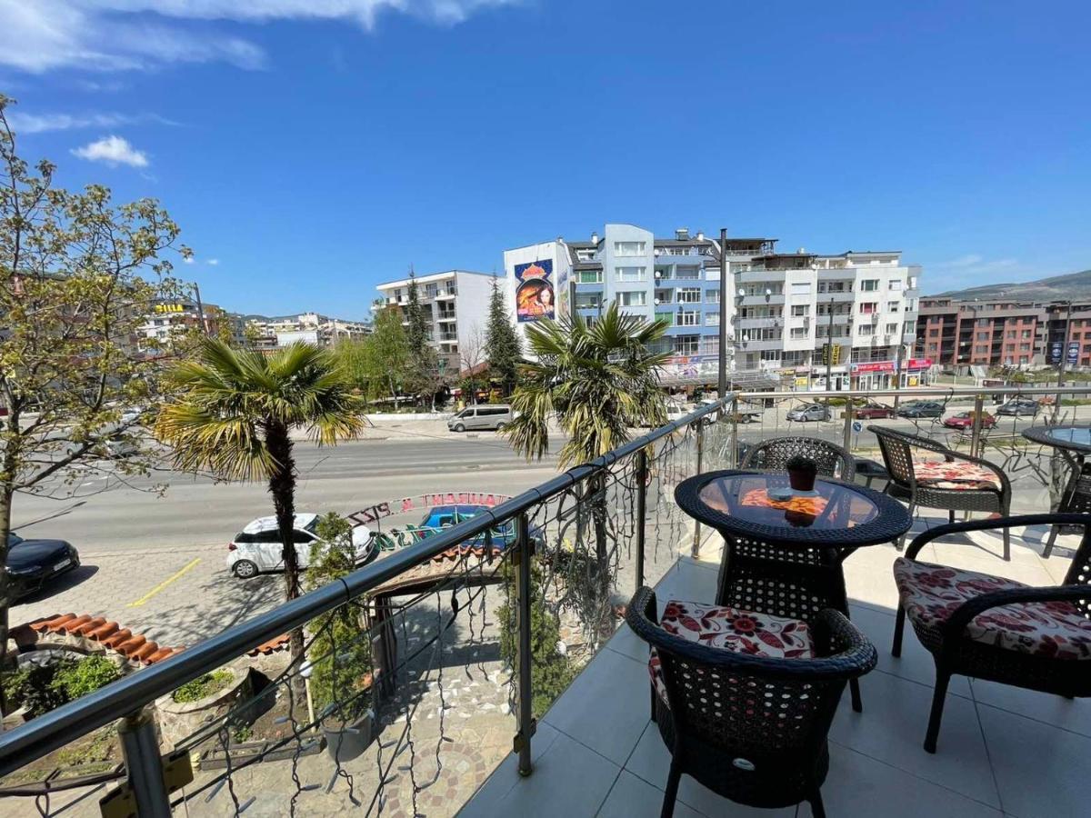 Meatsa Hotel Kŭrdzhali Exteriör bild