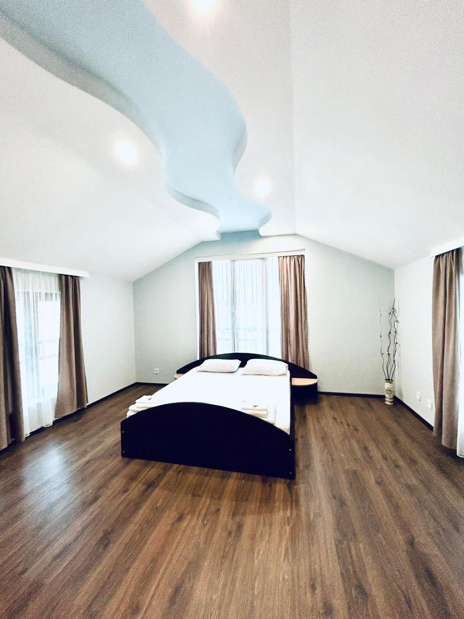 Meatsa Hotel Kŭrdzhali Exteriör bild