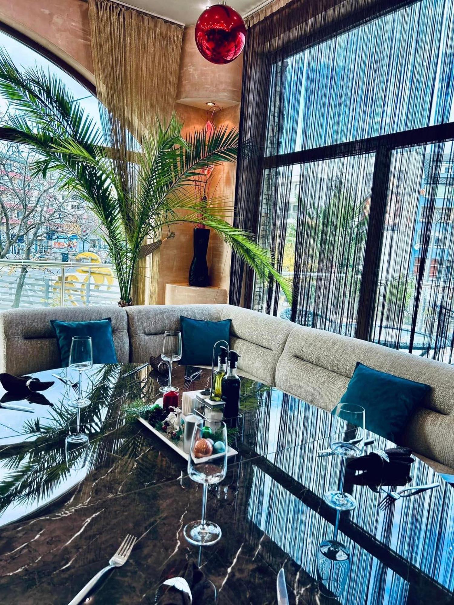Meatsa Hotel Kŭrdzhali Exteriör bild