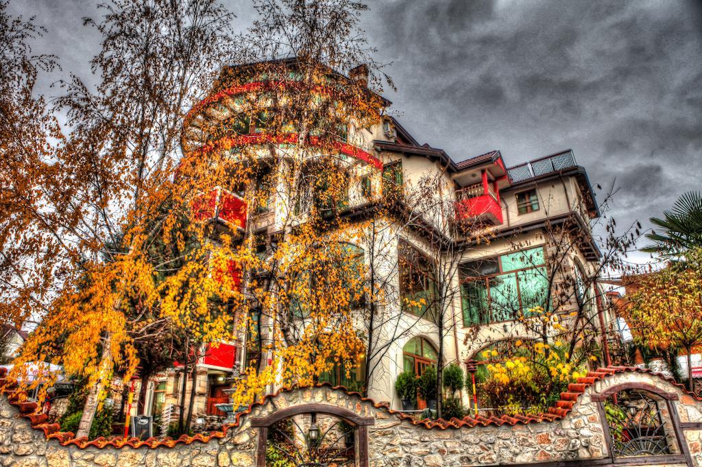 Meatsa Hotel Kŭrdzhali Exteriör bild